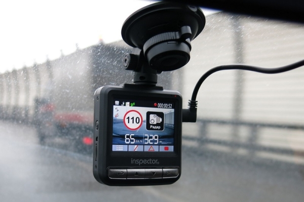 Рейтинг лучших видеорегистраторов с GPS-информатором на 2025 год Рейтинг лучших видеорегистраторов с GPS-информатором на 2025 год